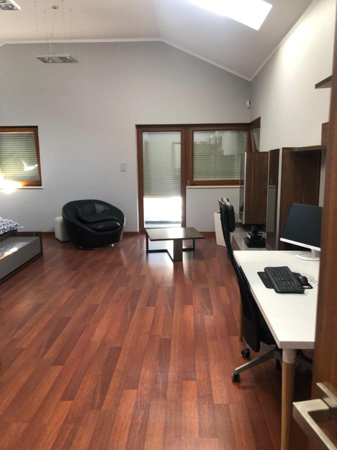 Apartament Przy Lesie Chojno-Blota Wielkie Exterior photo
